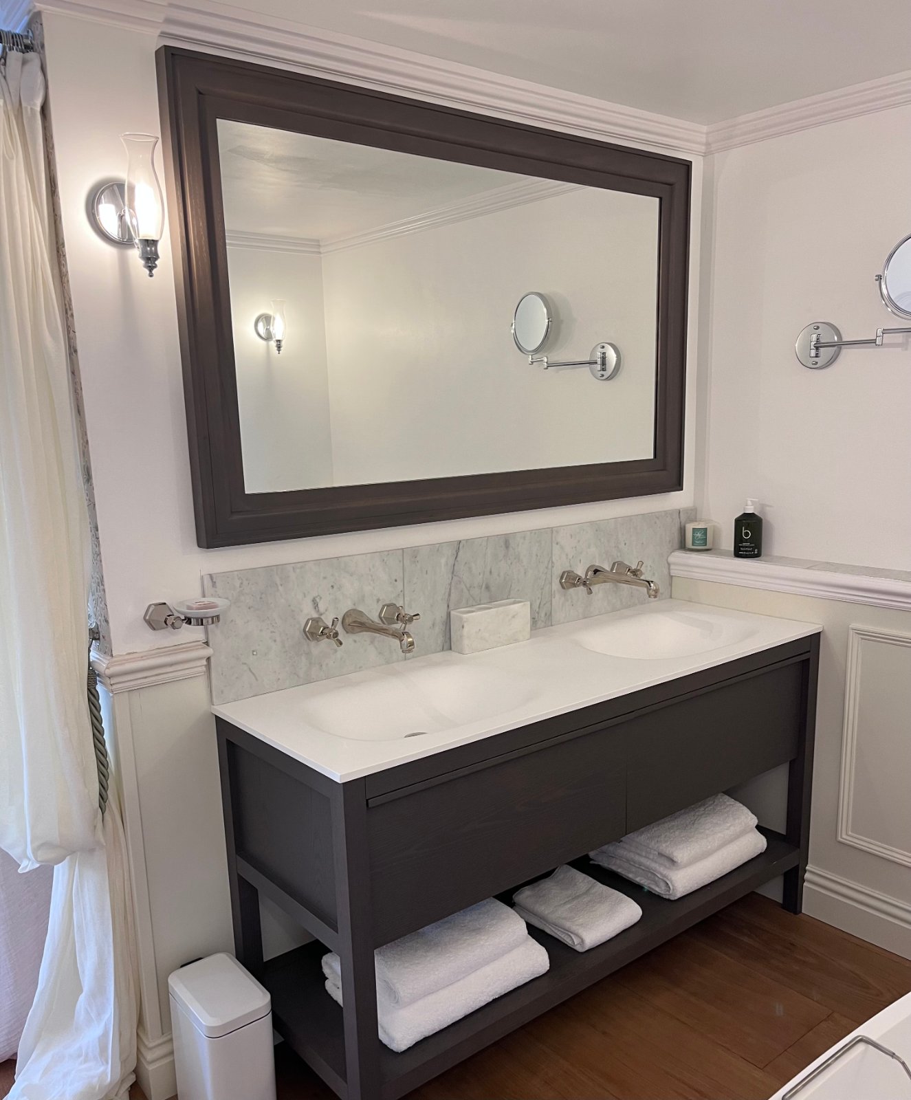 The double vanity and marble splashback in the bathroom at Ruthlin